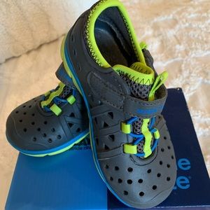 Stride Rite MTP Phibian Sandals